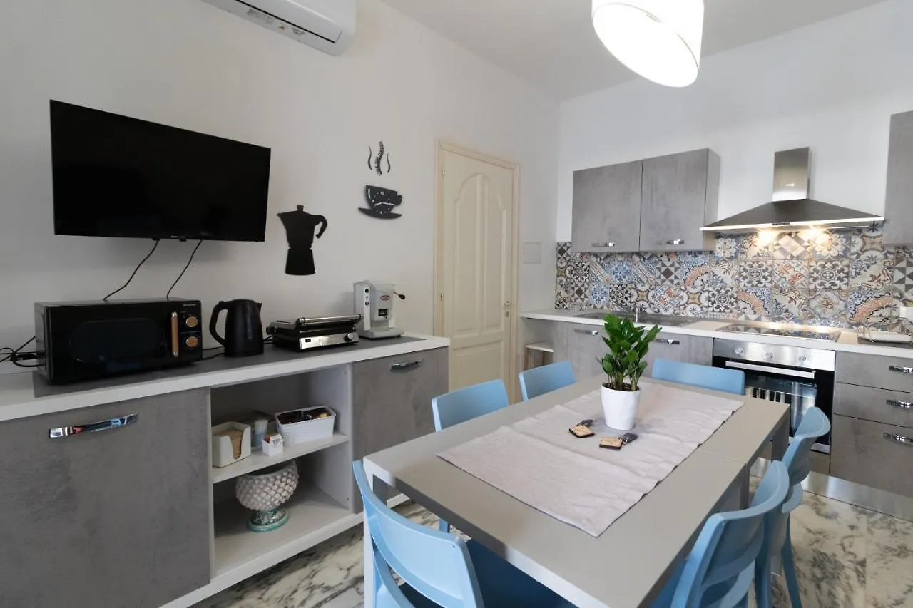 Il Glicine Villa Marsala 0*,